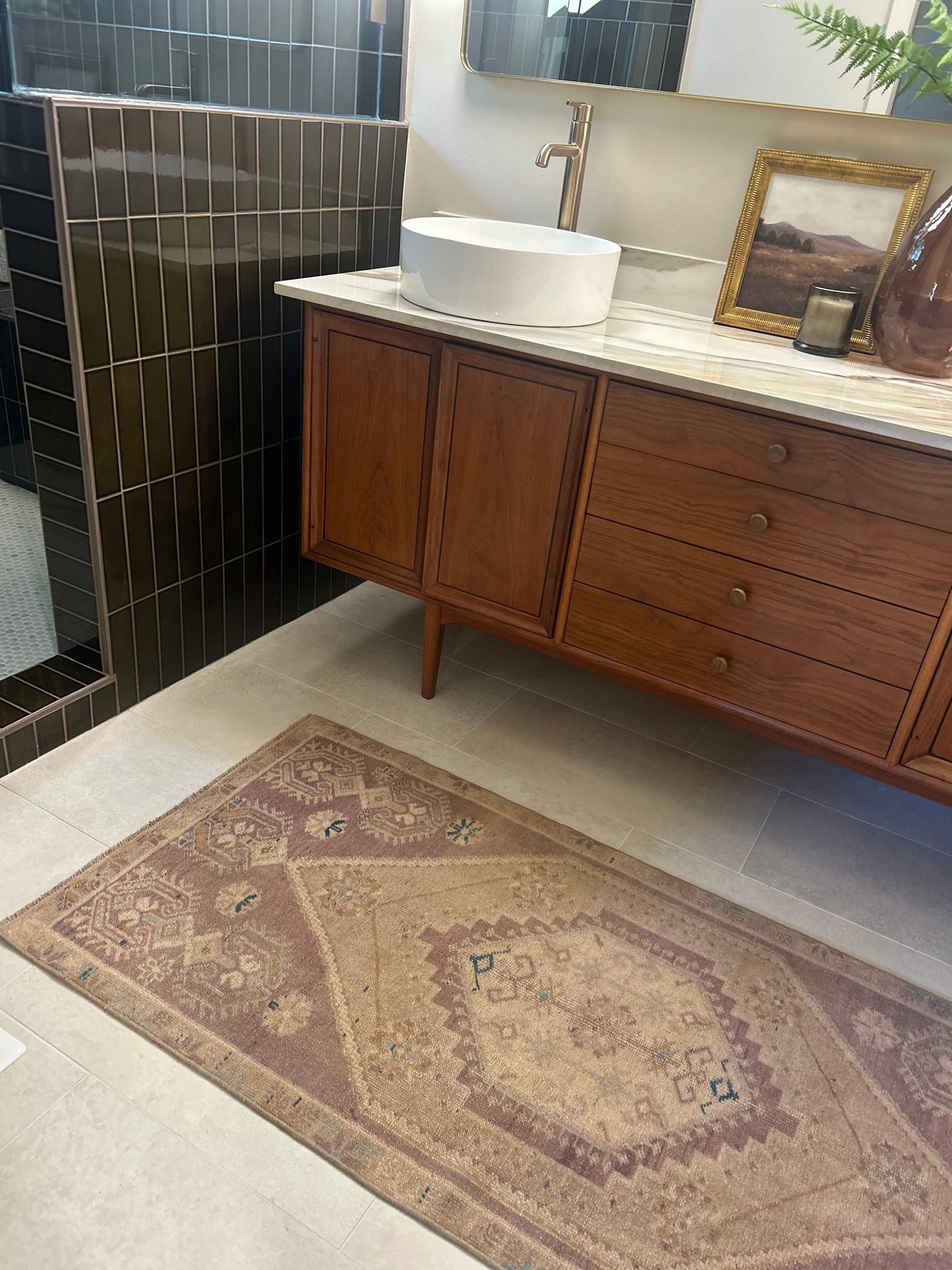 Lance - 2’3 x 5’2