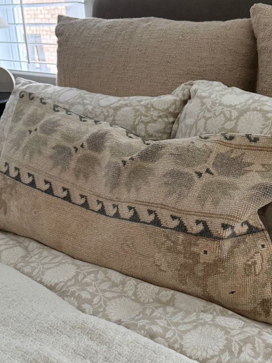 Large Lumbar - 18” x 37”