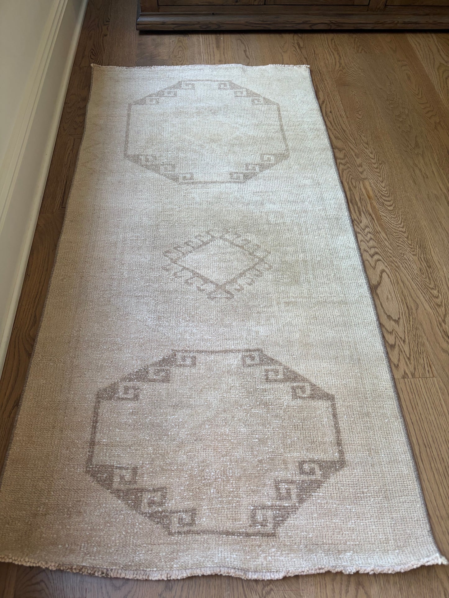 On Approval - Viola - 2’9 x 5’8