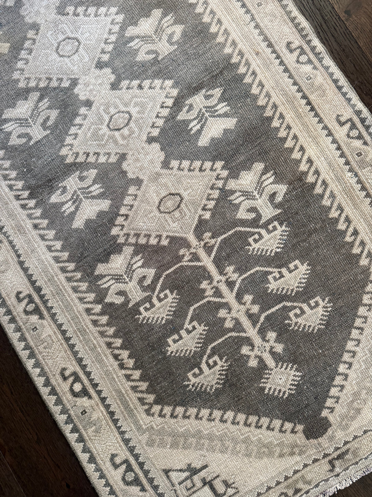 Parlour - 3’ x 8’3