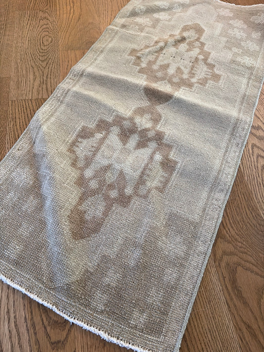 Mini #118 - 19.5” x 42”