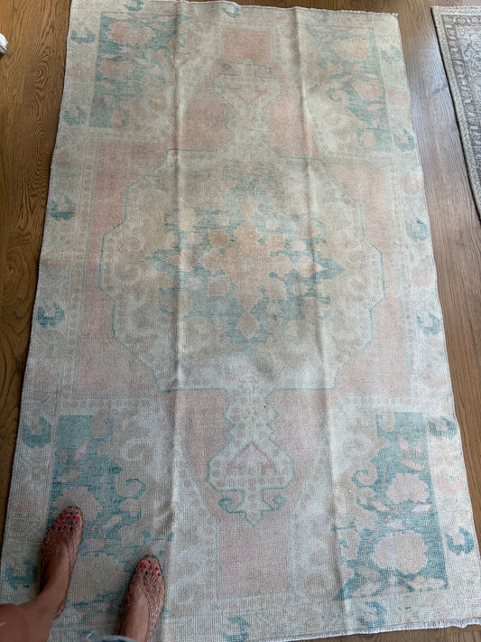 Fresca - 4’4 x 7’4