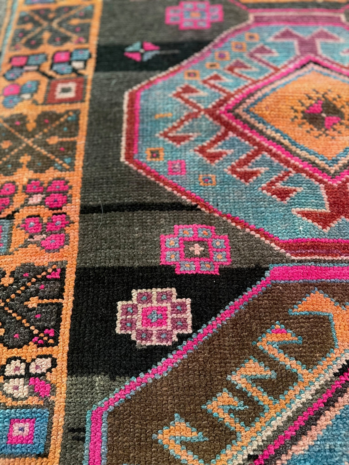 Altos - 2’10 x 6’1