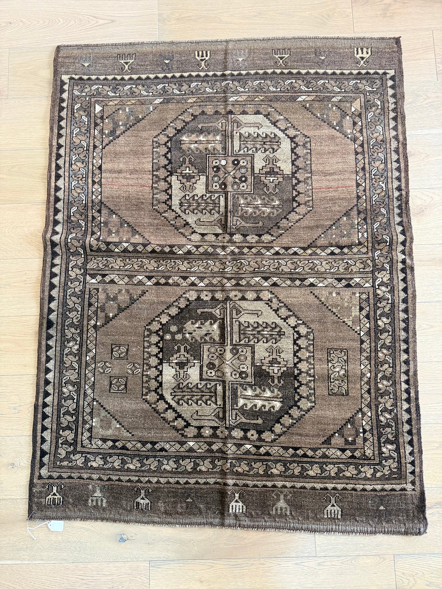 Columbia - 3’9 x 4’11