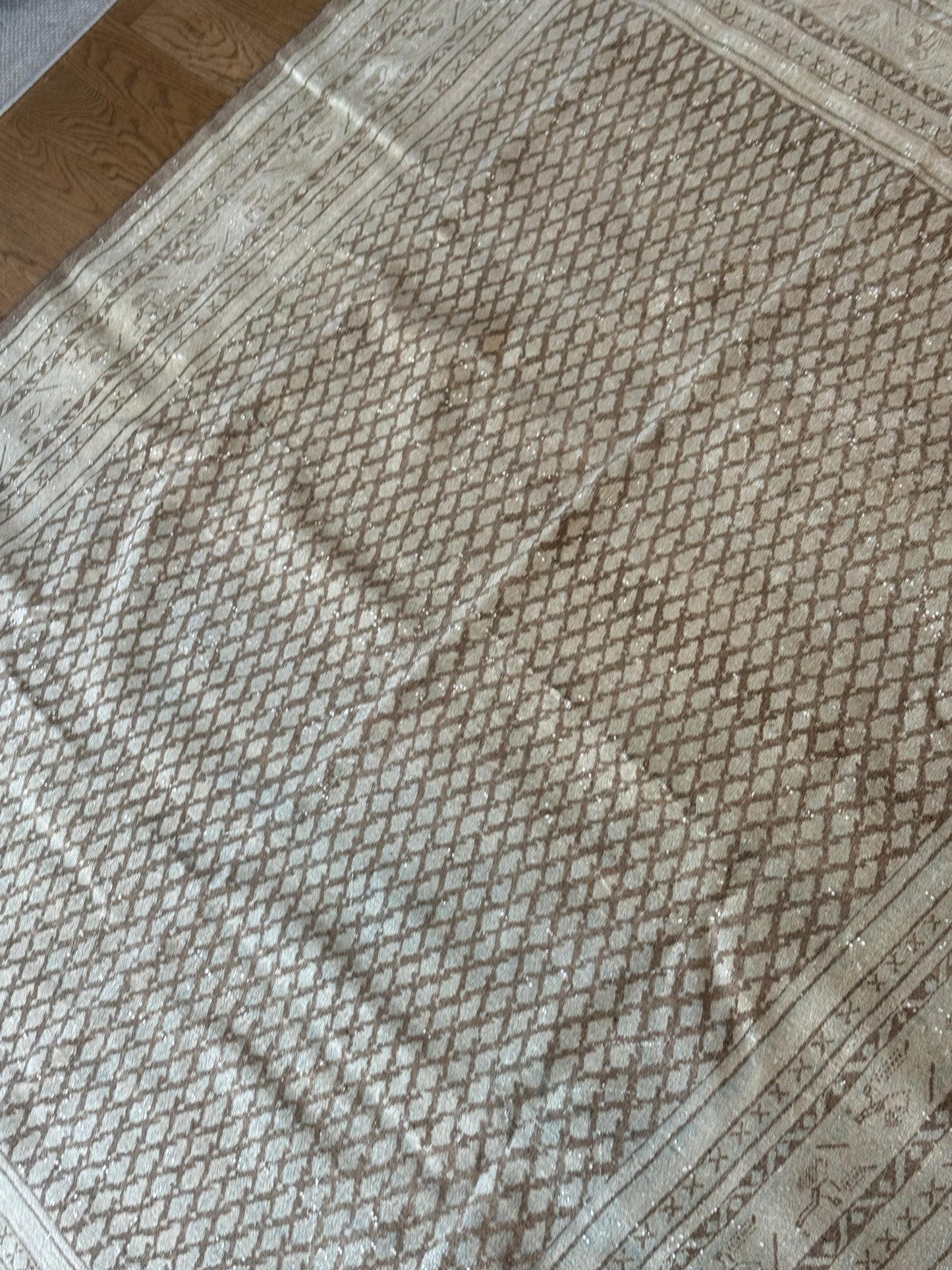 Walker - 6’11 x 8’6