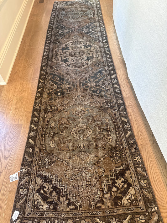 Delilah - 2’7 x 10’5