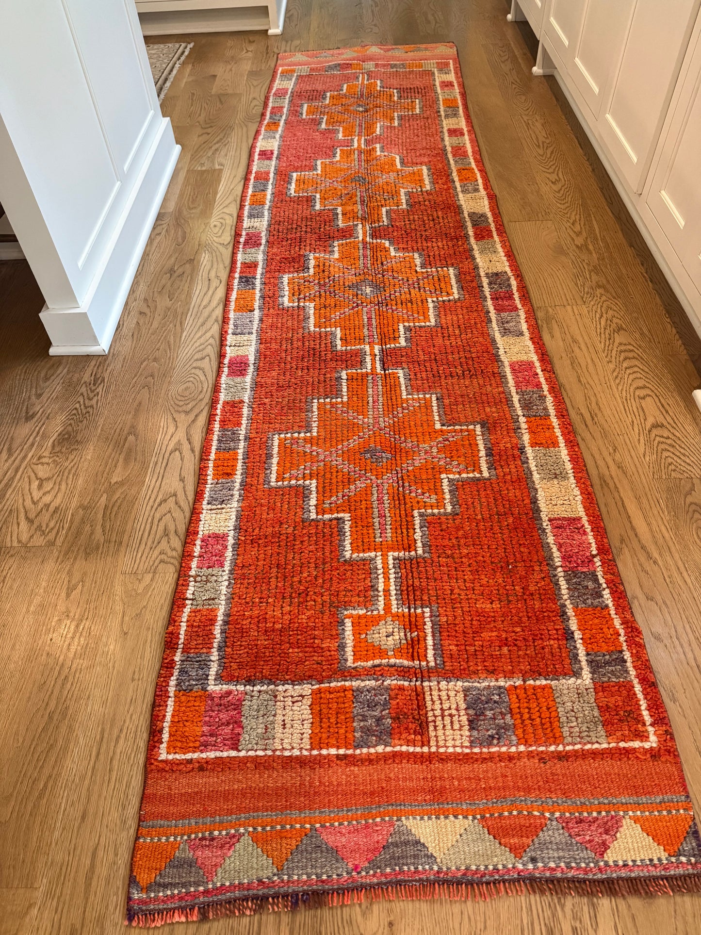 Jovial - 2’7 x 10’6