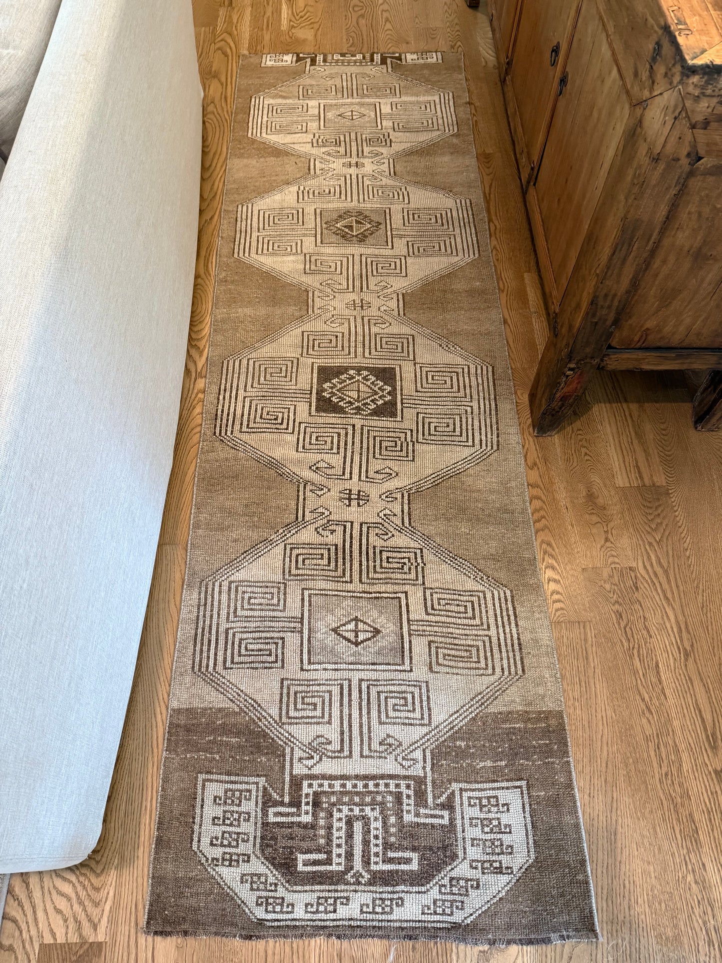 Boone - 2’9.5” x 9’3”