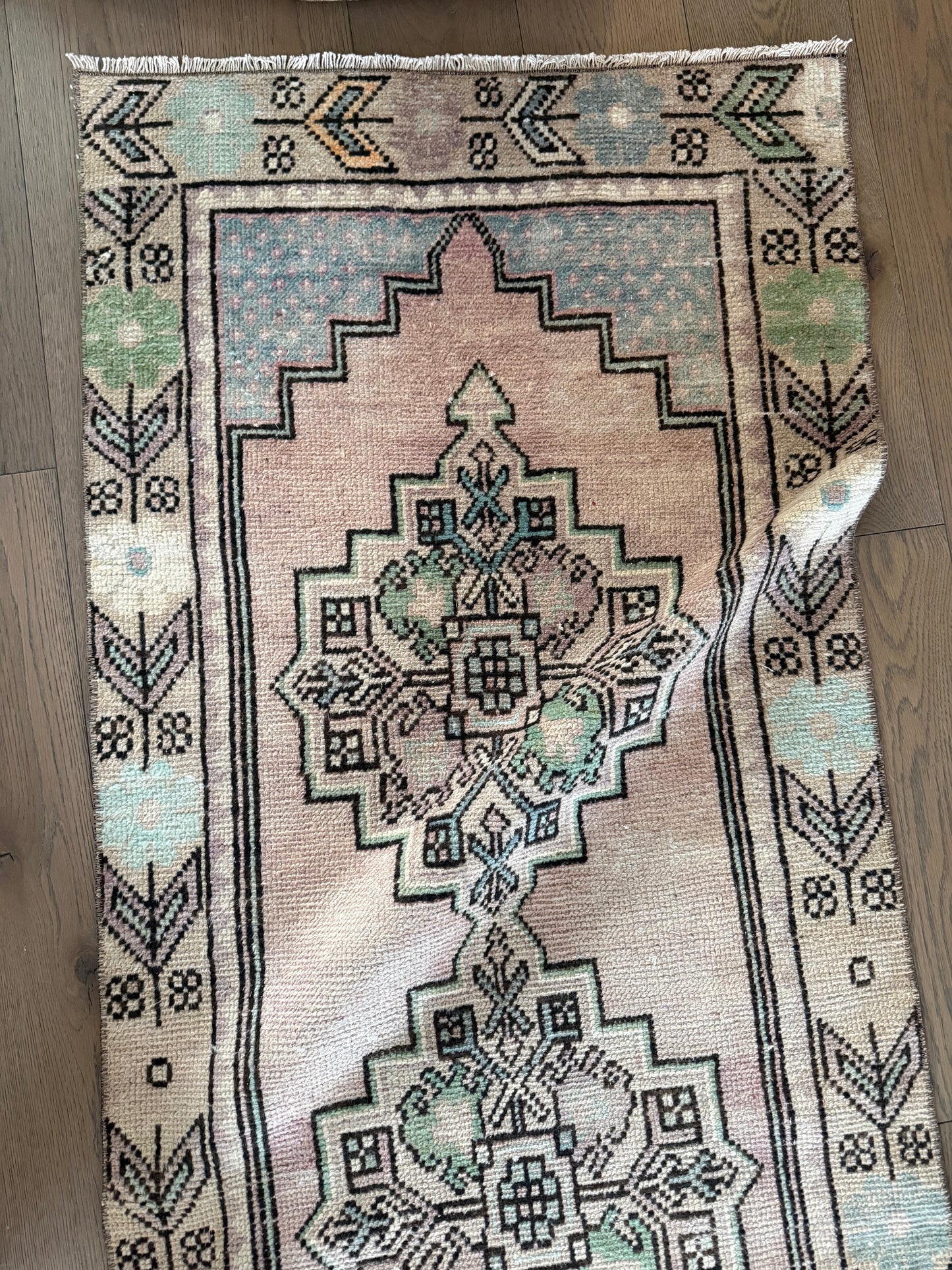 Spring - 2’8 x 9’7