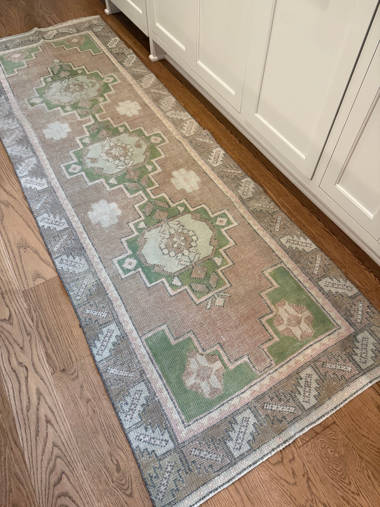 Blaire - 2’10 x 8’6