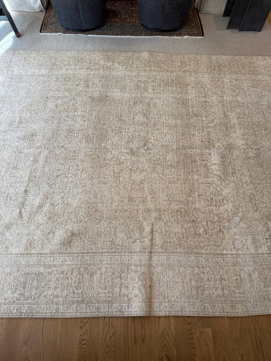 Mabel - 9’2 x 12’2