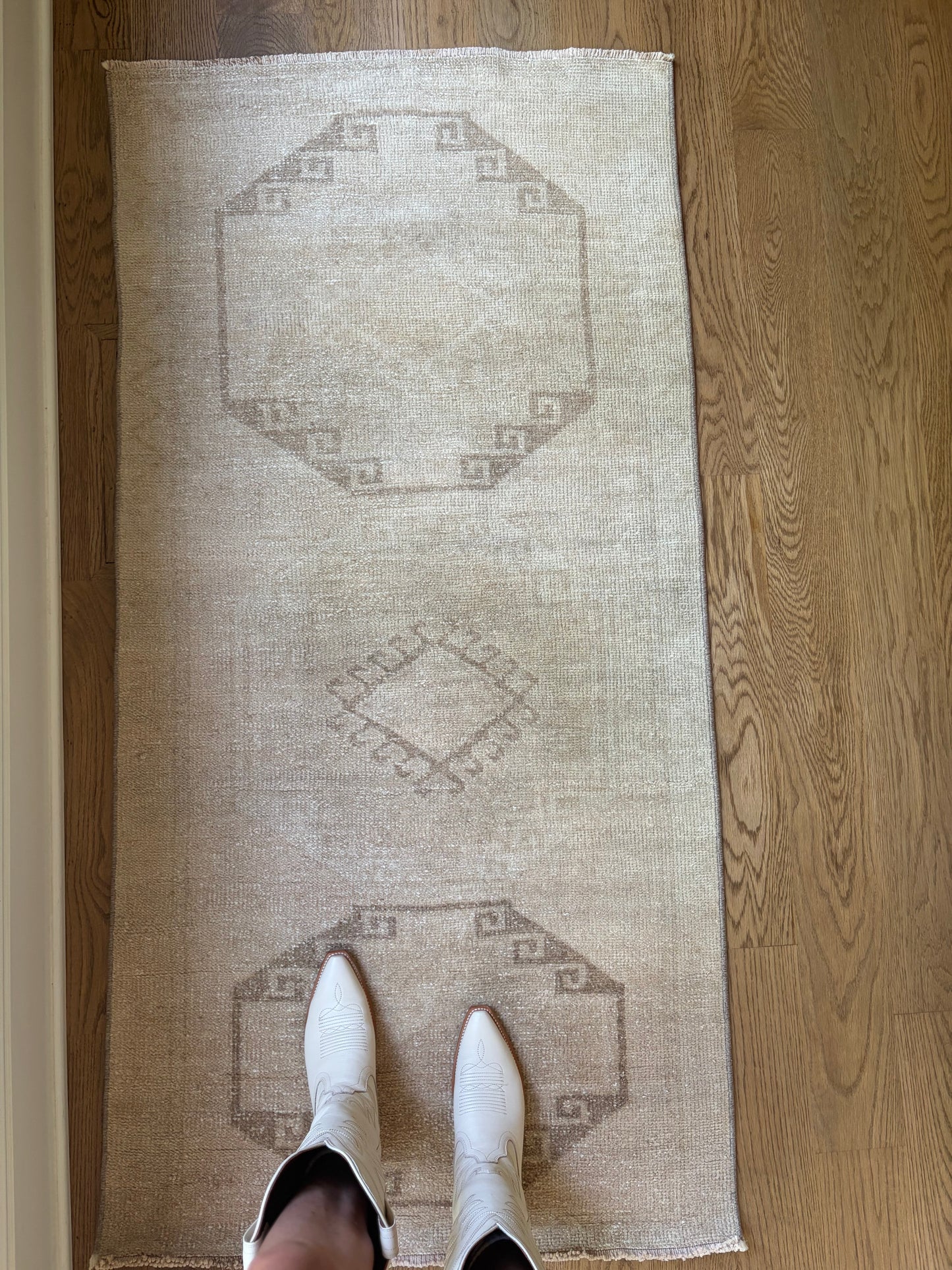 On Approval - Viola - 2’9 x 5’8