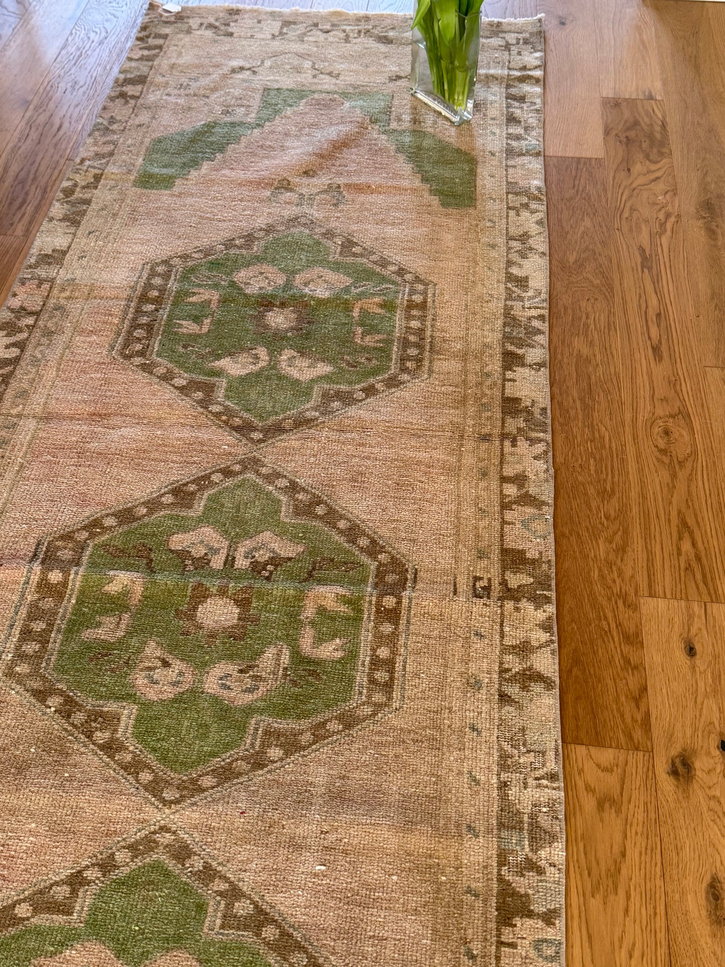 Clove - 2’10 x 10’1