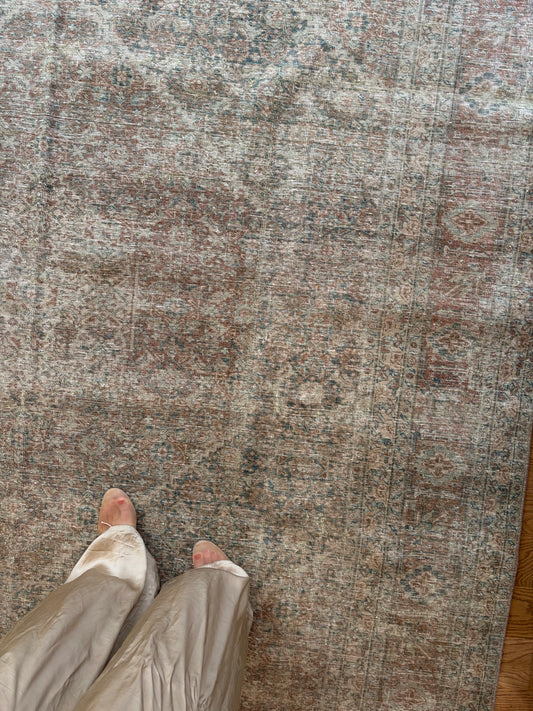 Constance - 7’10 x 10’6