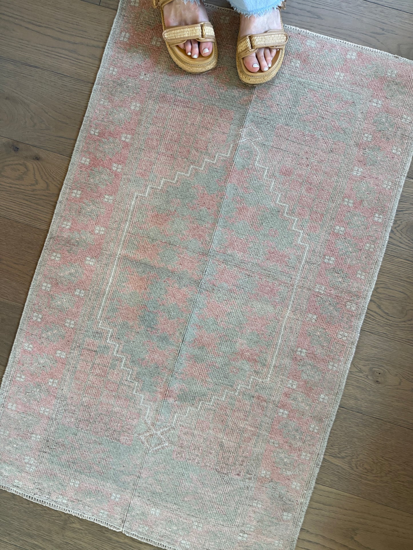 Watermelon Sugar - 2’5 x 3’9
