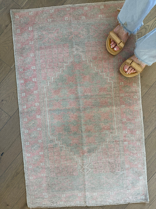 Watermelon Sugar - 2’5 x 3’9