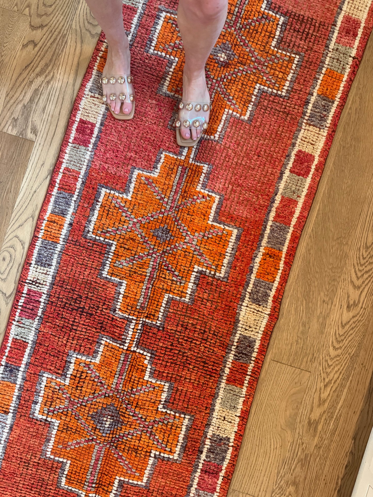 Jovial - 2’7 x 10’6