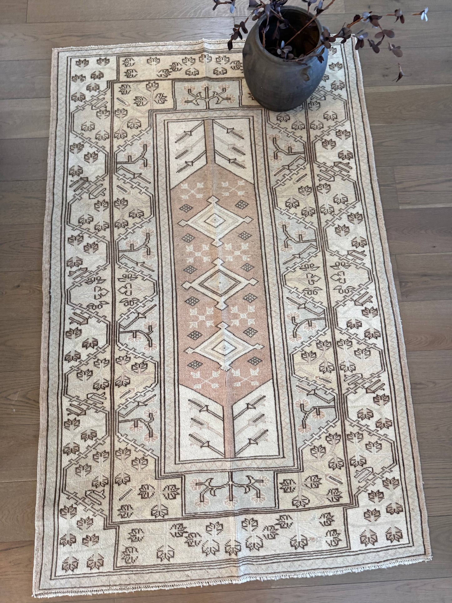 Carter - 4’2 x 6’6