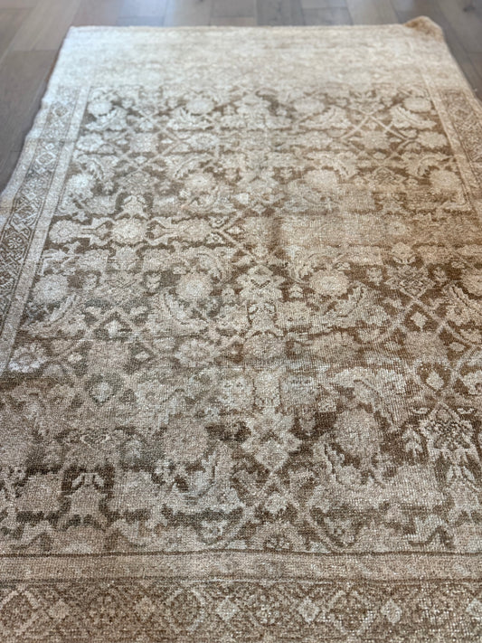 Lyle - 4’4 x 6’2