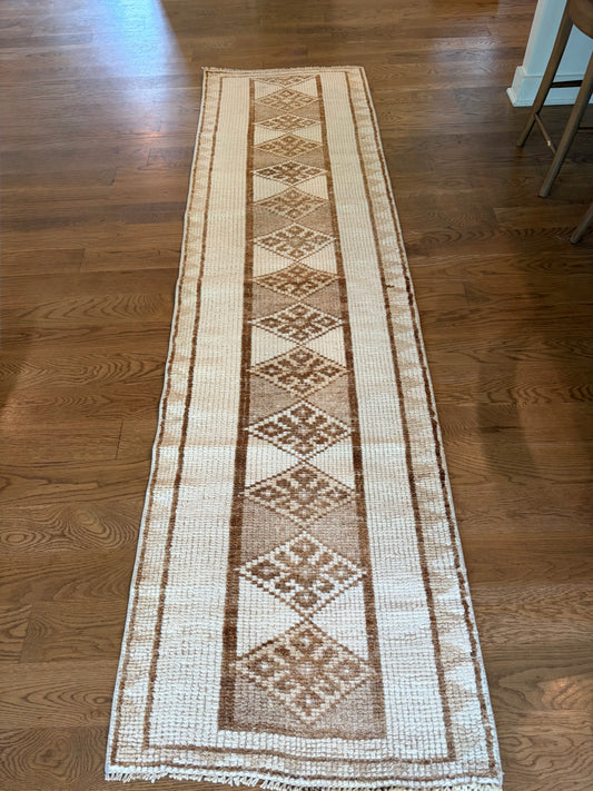 Butterscotch - 2’7 x 9’6
