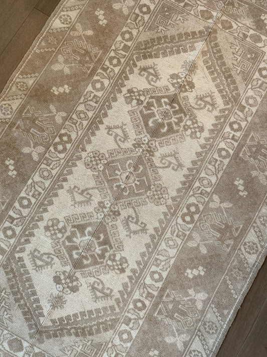 Mattie - 4’1 x 6’8