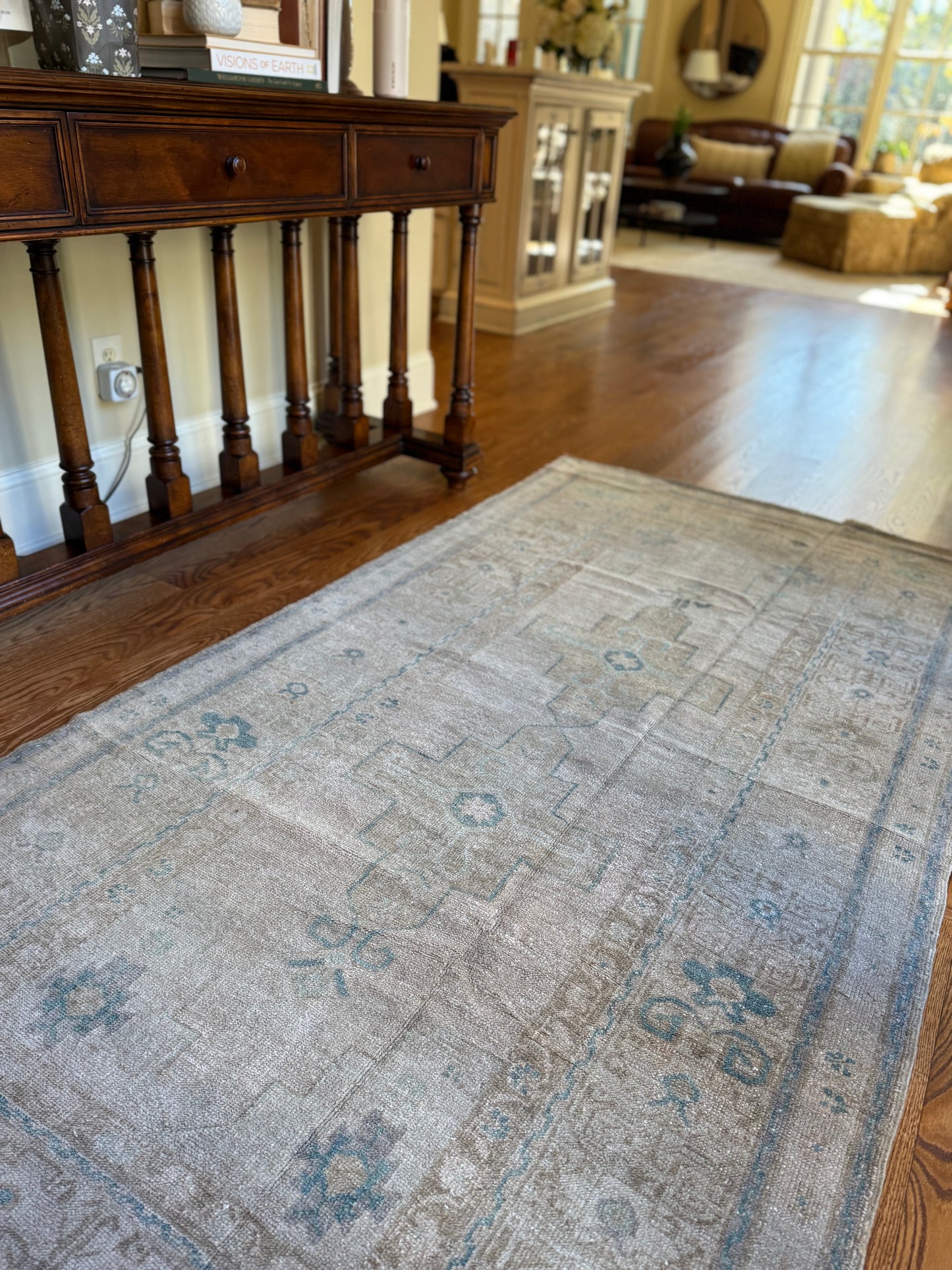 Arlo - 4’3 x 8’4