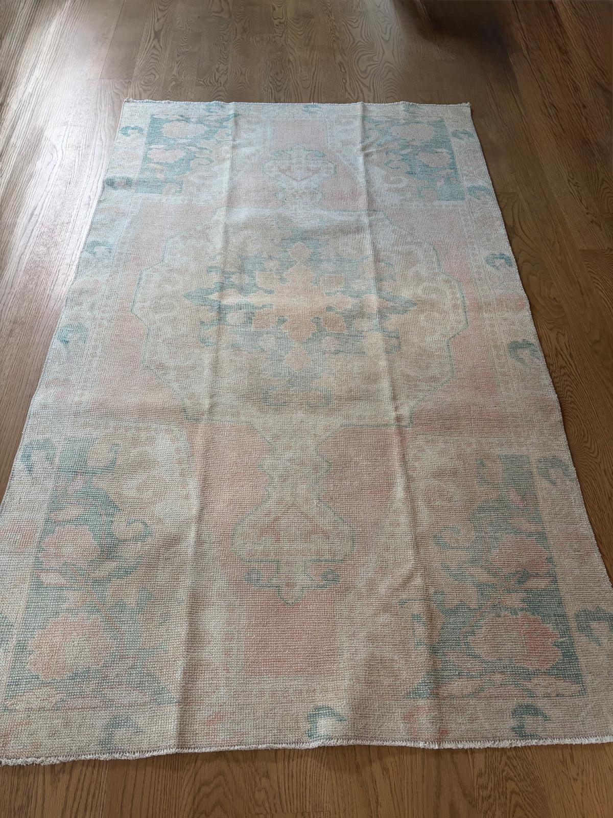 Fresca - 4’4 x 7’4