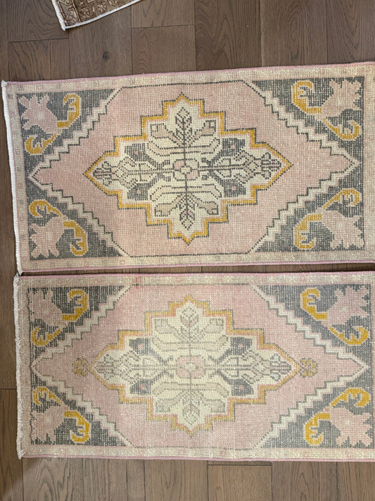 Duet - 1’9 x 3’4/3’5