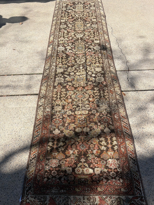 Ash - 2’9 x 10’6