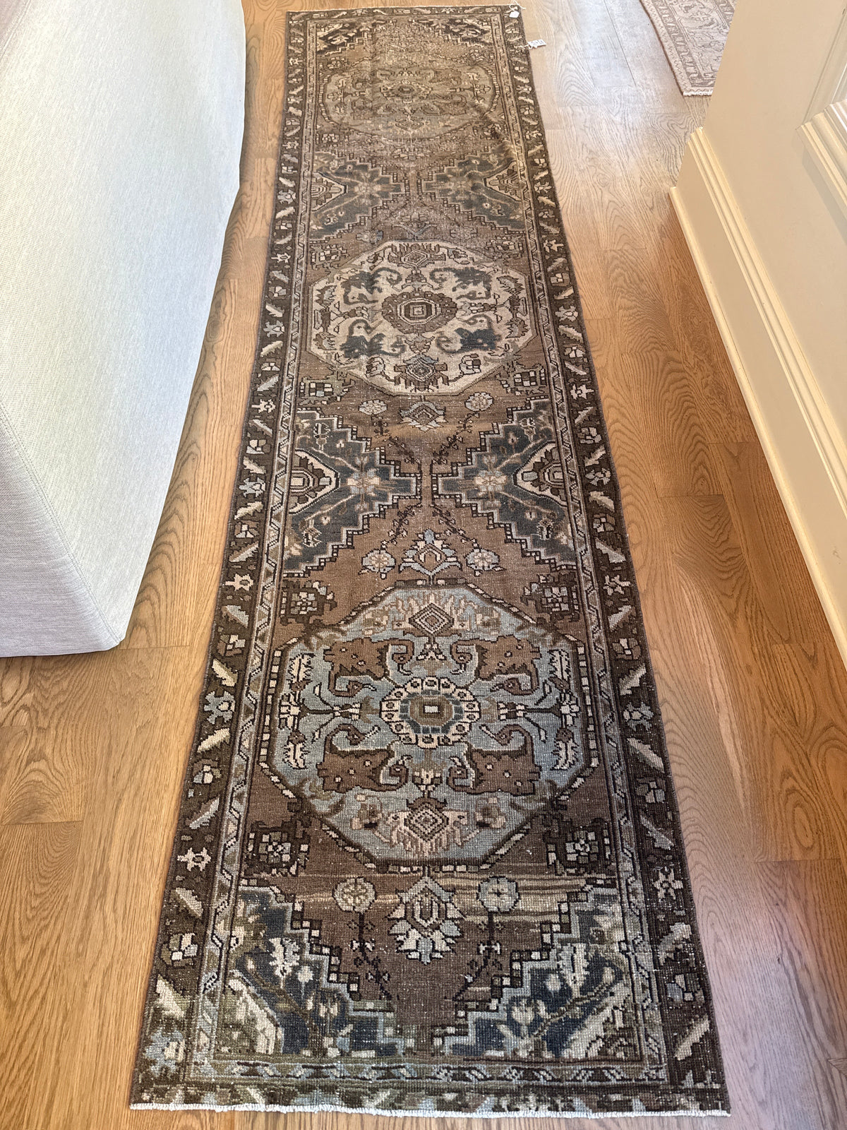 Delilah - 2’7 x 10’5