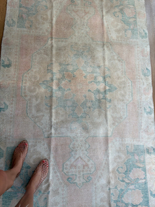 Fresca - 4’4 x 7’4