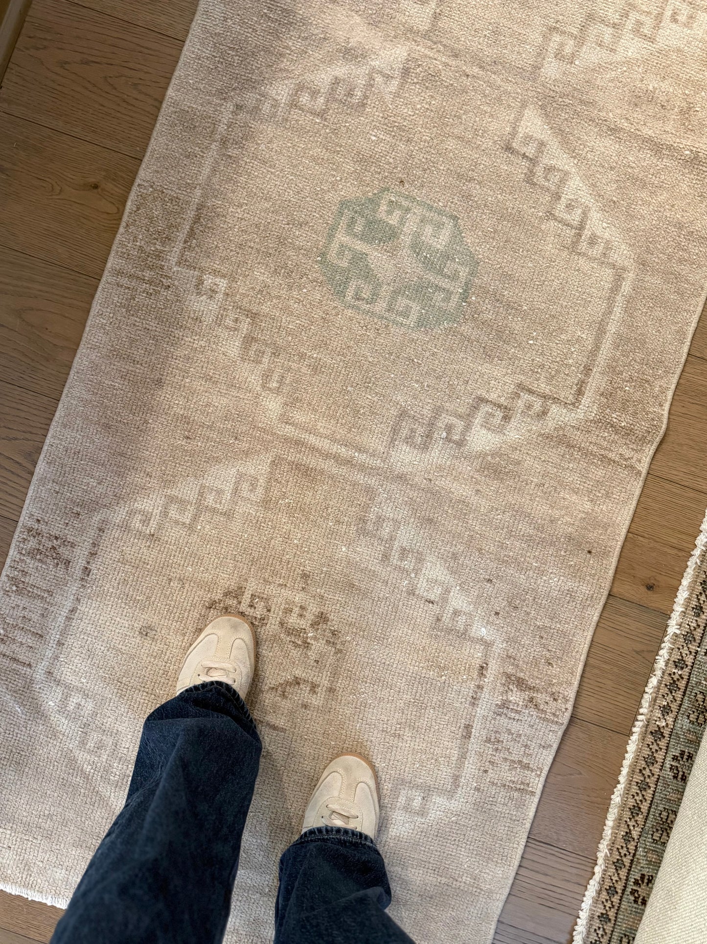 Clarke - 2’8 x 8’6