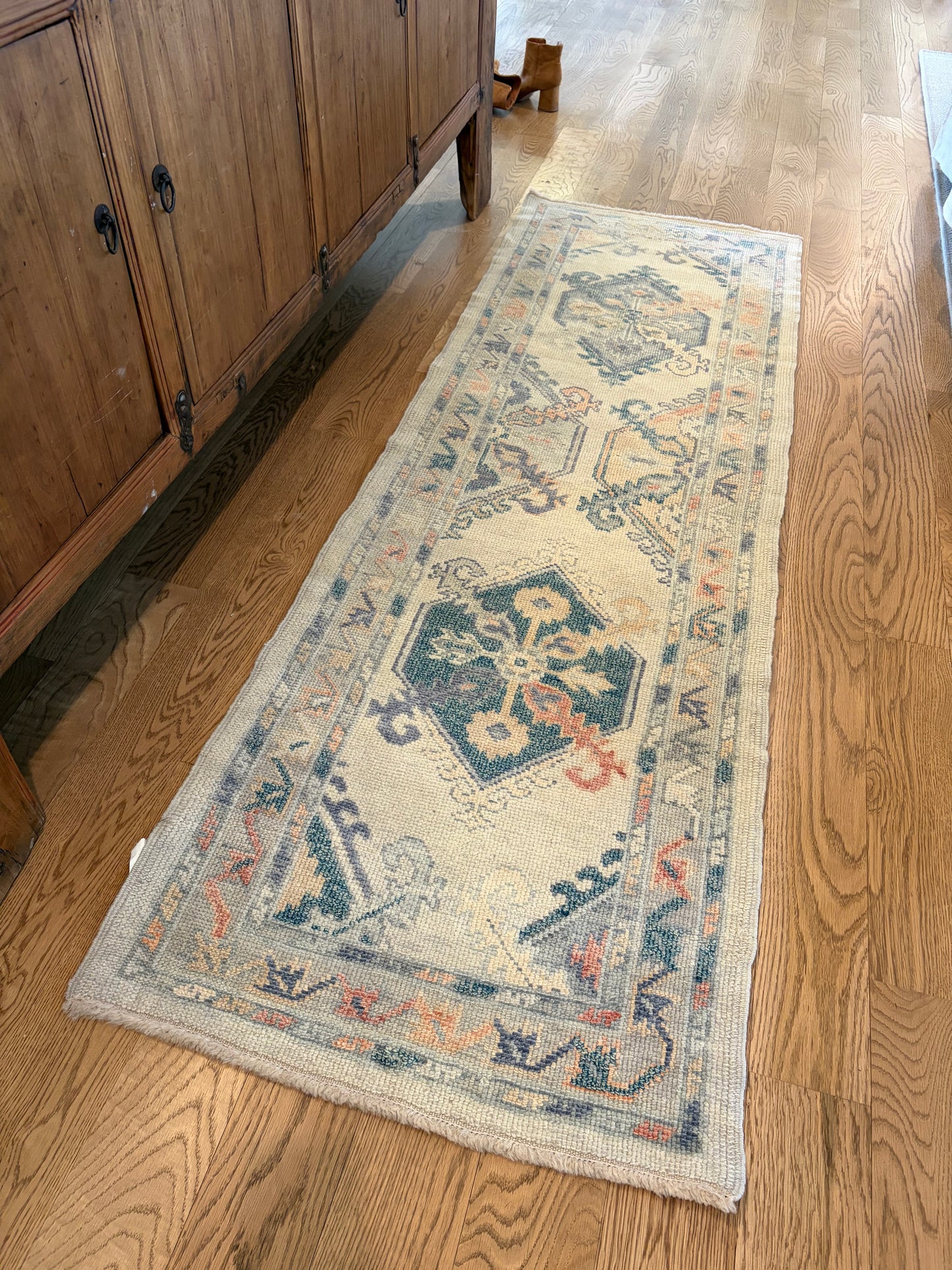 Pearl - 2’5 x 7’8