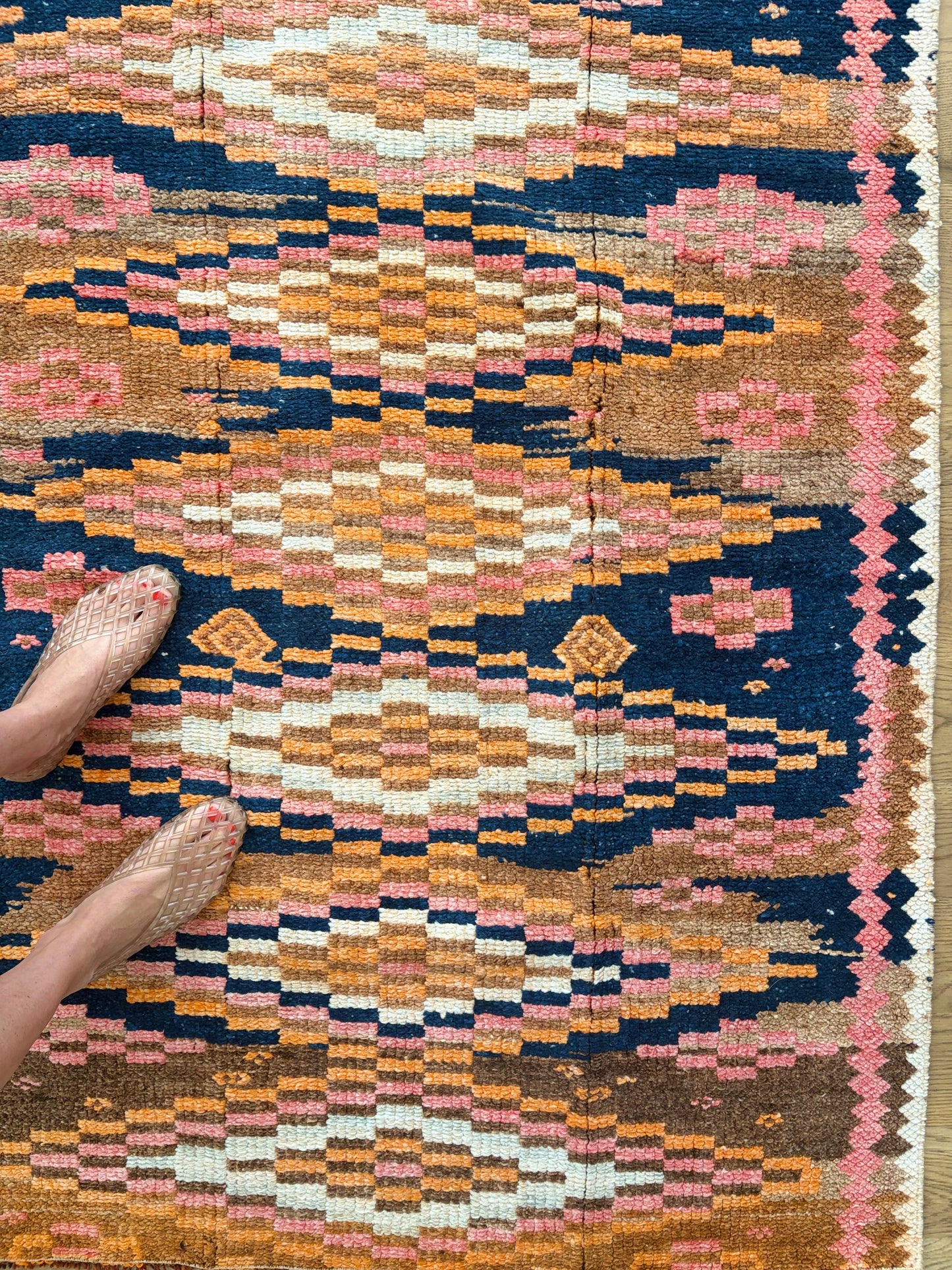 Fonda - 3’10 x 7’9