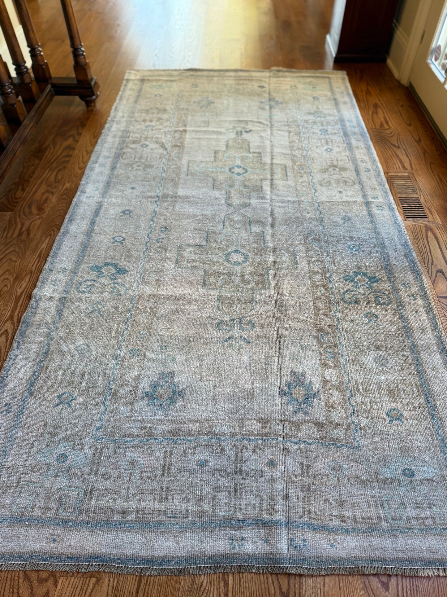 Arlo - 4’3 x 8’4