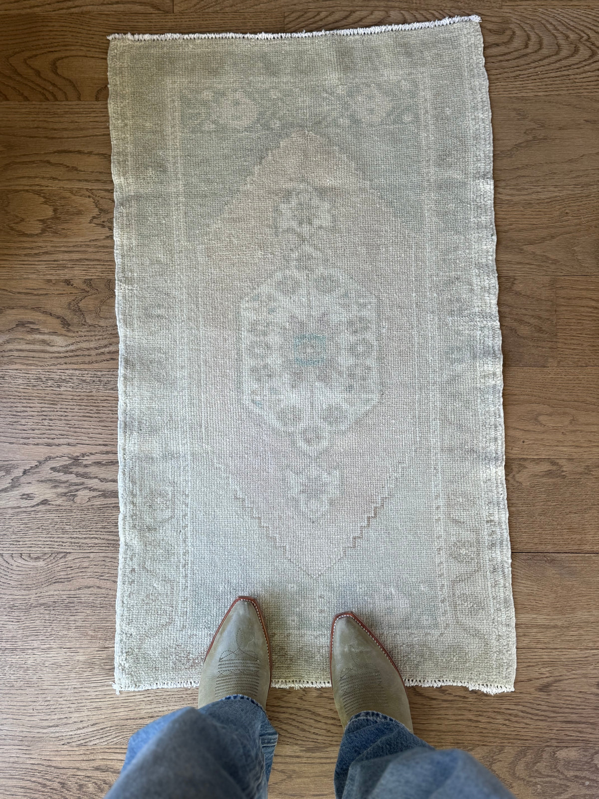 Linen - 1’9 x 3’ – Lovely Vintage Rug Co.