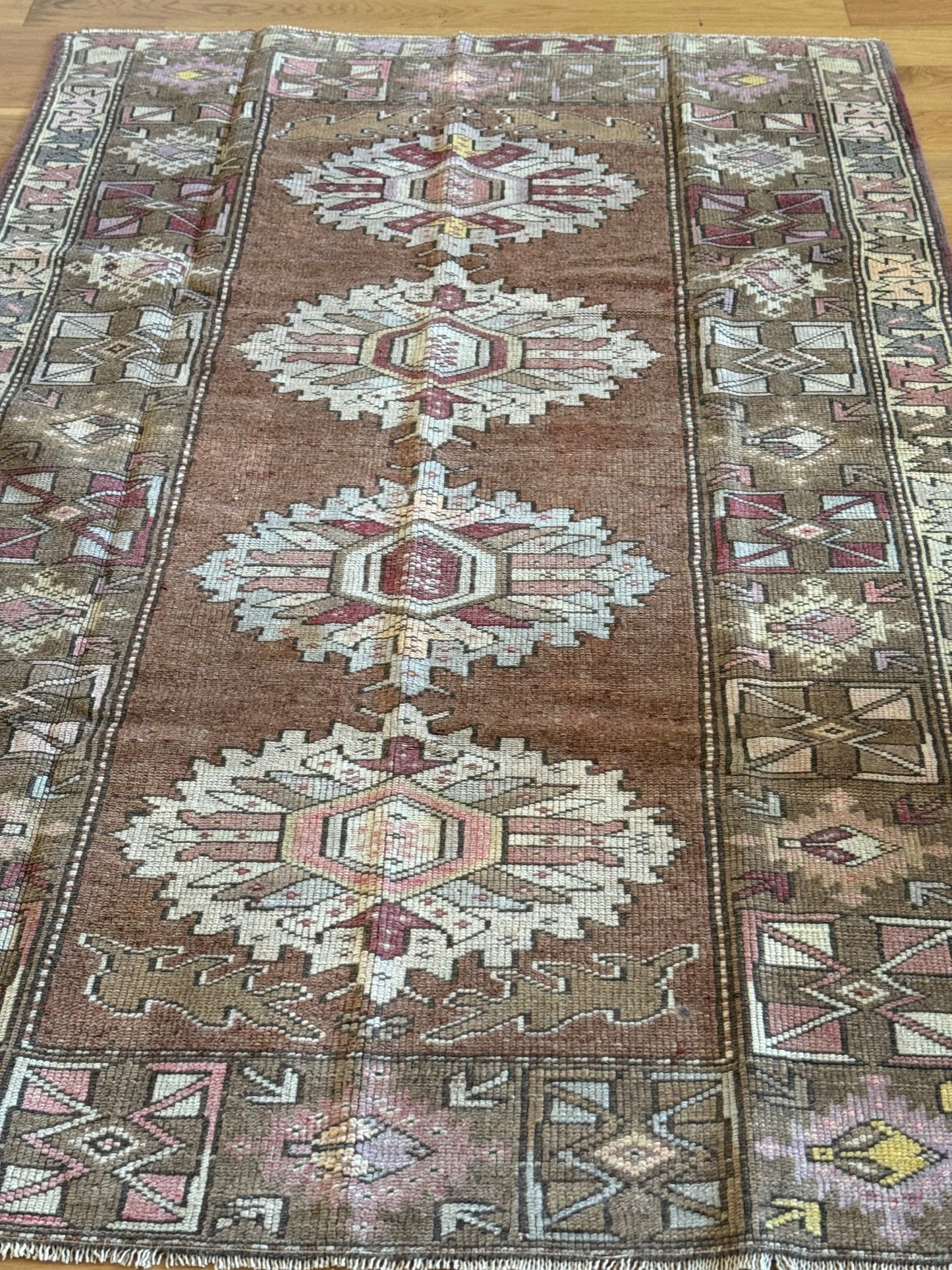 Alex - 3’11.5 x 6’3