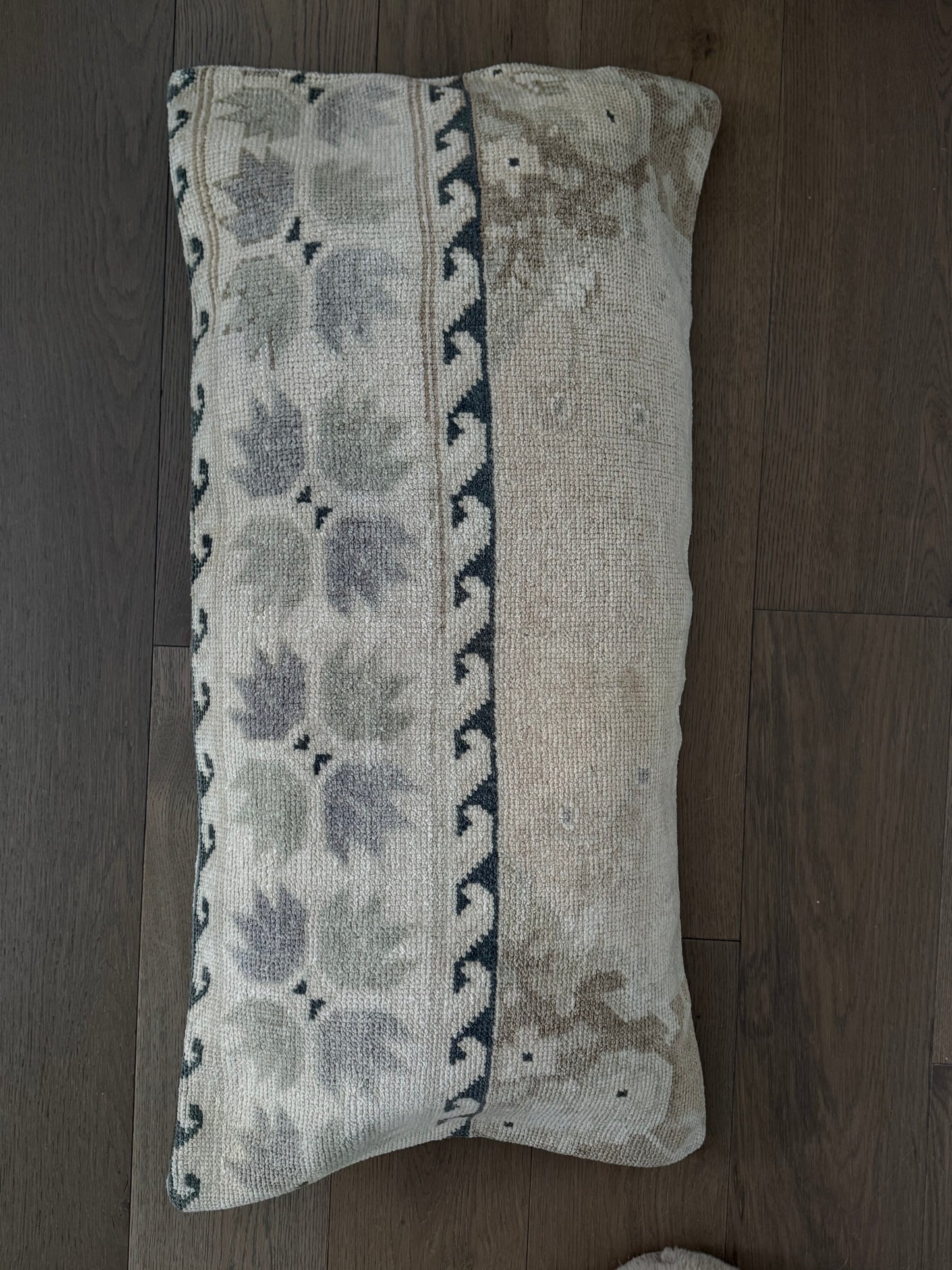 Large Lumbar - 18” x 37”