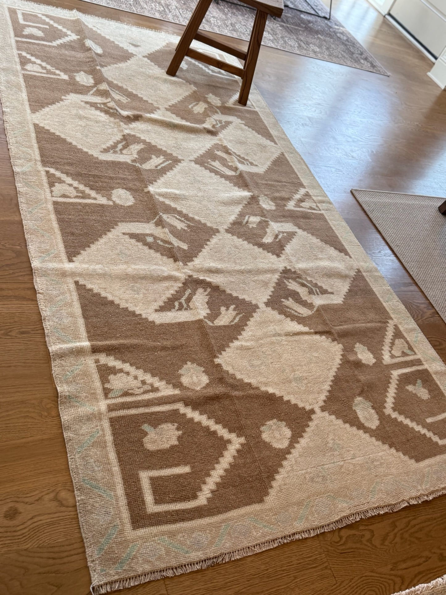 Valley - 4’9 x 9’3