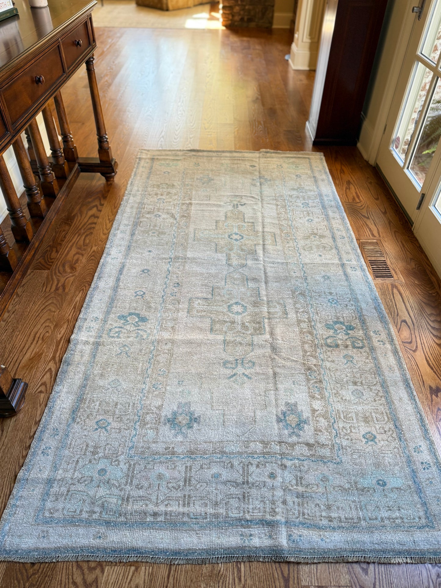 Arlo - 4’3 x 8’4