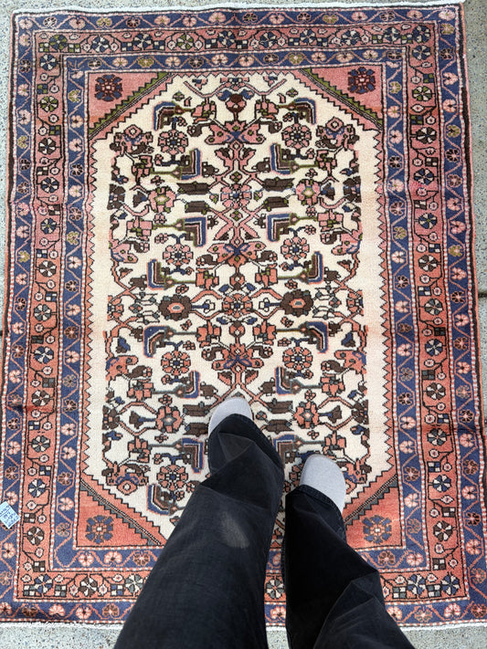 Elise - 3’9 x 4’10