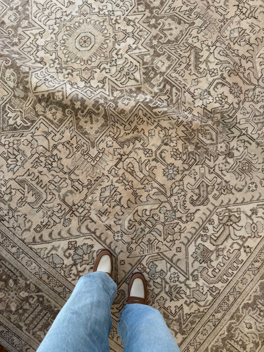 Harriett - 9'5 x 11'11